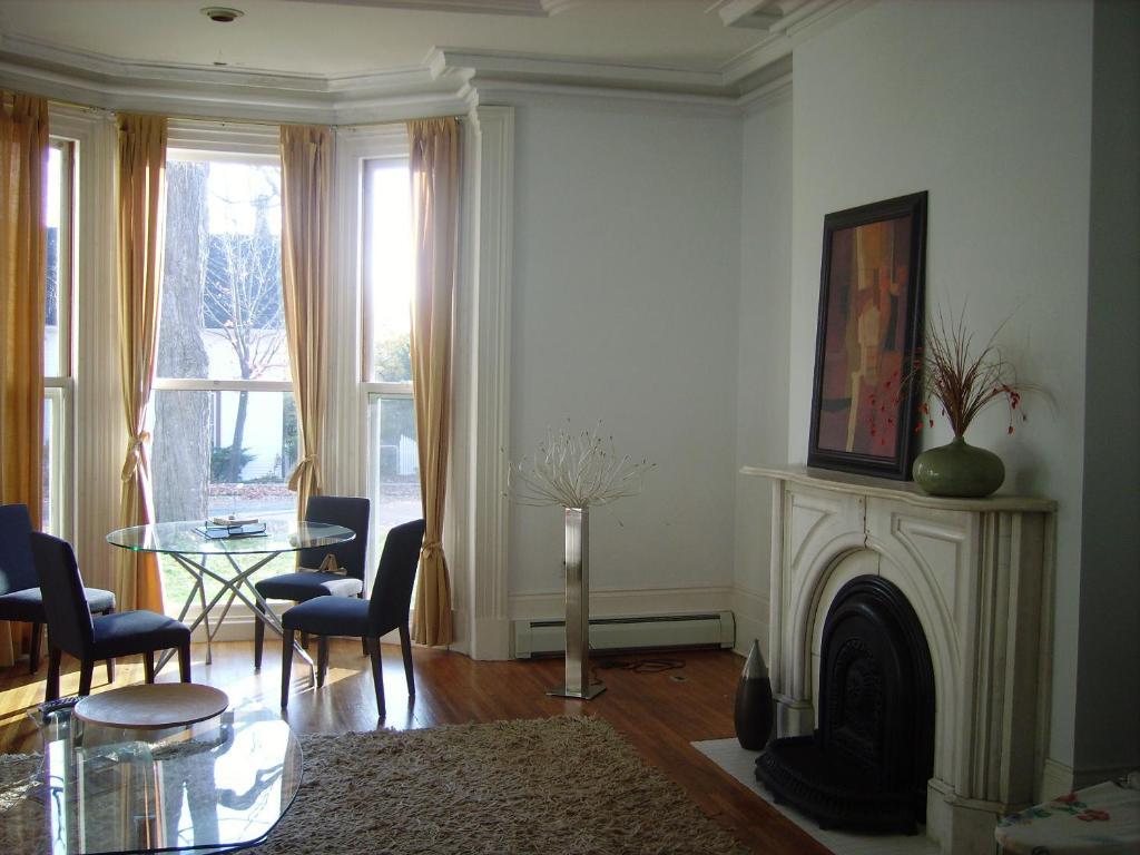 غانانوكي Absolute 1000 Islands Monthly Suites الغرفة الصورة